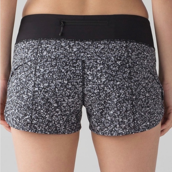 Lululemon Speed Short (4 way stretch 2 1/2”) - Picture 5 of 5